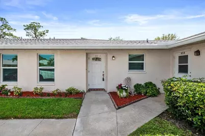 460 Franconia Circle #A, Lake Worth, FL 33467 - Photo 1
