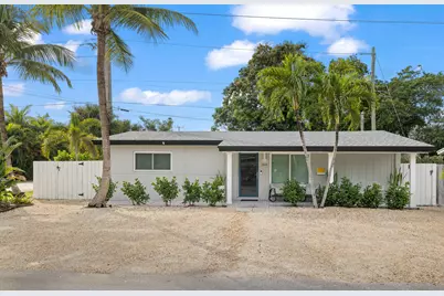 2601 NE 9th Terrace, Wilton Manors, FL 33334 - Photo 1