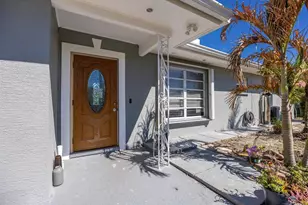 403 NE Oleander Ave, Port Saint Lucie, FL 34952 - Photo 1