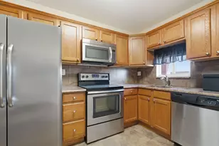371 S Hollybrook Dr, Pembroke Pines, FL 33025 - Photo 1