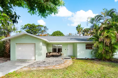 411 SW 1st Avenue, Boynton Beach, FL 33435 - Photo 1