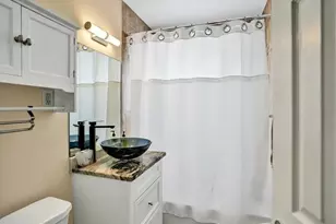 2099 NE 4th Ct, Boca Raton, FL 33431 - Photo 19