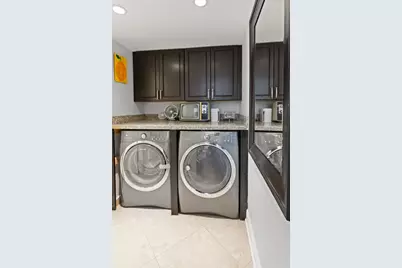 842 NE 20th Drive #842, Wilton Manors, FL 33305 - Photo 1
