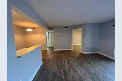 400 Palm Circle W #Unit 302, Pembroke Pines, FL 33025 - Photo 1