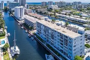 2829 NE 33rd Ct, Fort Lauderdale, FL 33306 - Photo 1