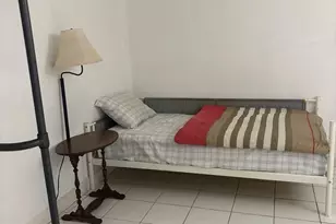 4100 N 32nd Ct, Hollywood, FL 33021 - Photo 1