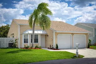 12 Paxford Ln W, Boynton Beach, FL 33426 - Photo 1