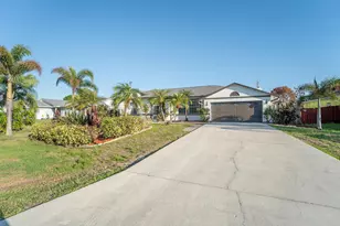 762 SW Ancona Rd, Port Saint Lucie, FL 34953 - Photo 1