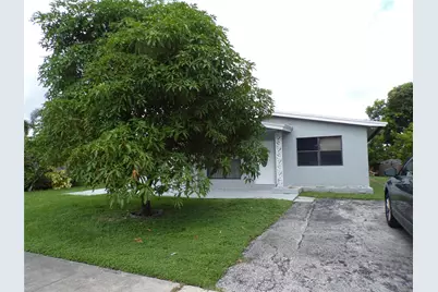 2725 SW 9th Street, Fort Lauderdale, FL 33312 - Photo 1