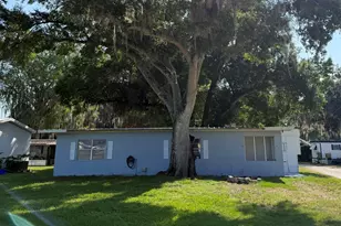 305 SE 5th Ave, Okeechobee, FL 34974 - Photo 1