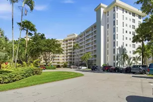3051 N Course Dr, Pompano Beach, FL 33069 - Photo 1