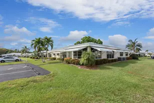 404 Sandpiper Dr, Fort Pierce, FL 34982 - Photo 1