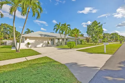 2512 SW 5th Street, Boynton Beach, FL 33435 - Photo 1