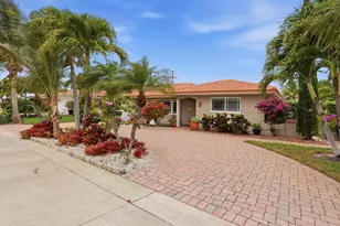 1140 Morse Blvd, Singer Island, FL 33404 - Photo 1
