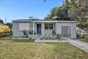 2552 Wiley St, Hollywood, FL 33020 - Photo 1