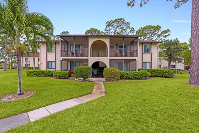 322 Knotty Pine Circle #D2, Greenacres, FL 33463 - Photo 1