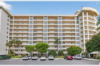 3499 Oaks Way #703, Pompano Beach, FL 33069 - Photo 1
