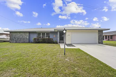 1919 Quail Court, Fort Pierce, FL 34982 - Photo 1