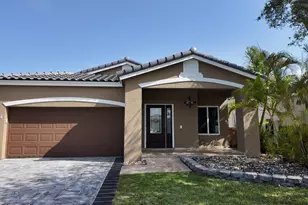 4572 SW 14th St, Deerfield Beach, FL 33442 - Photo 1