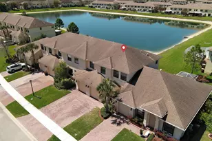 9878 E Villa Cir, Vero Beach, FL 32966 - Photo 1