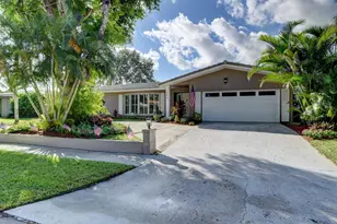 1010 SW 1st St, Boca Raton, FL 33486 - Photo 1