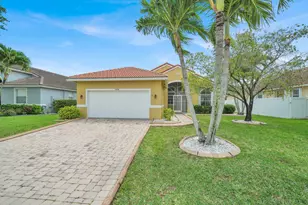 6404 C Durham Dr, Lake Worth, FL 33467 - Photo 1