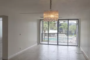 9 Royal Palm Way, Boca Raton, FL 33432 - Photo 1
