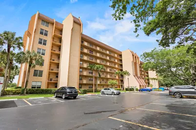 3001 W Rolling Hills Circle #301, Davie, FL 33328 - Photo 1