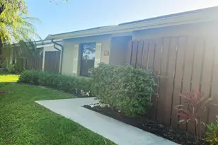 63 Meadows Dr, Boynton Beach, FL 33436 - Photo 1