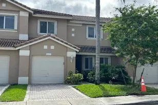 1113 SW 158th Ave, Pembroke Pines, FL 33027 - Photo 1