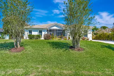 8431 SE Duncan Street, Hobe Sound, FL 33455 - Photo 1