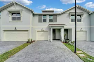 5748 SE Edgewater Cir, Stuart, FL 34997 - Photo 1