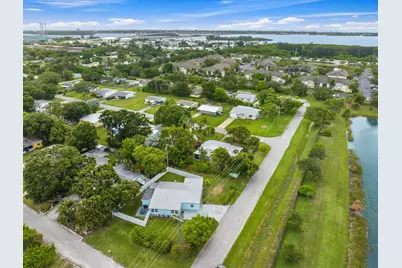 1310 4th Court, Vero Beach, FL 32960 - Photo 1