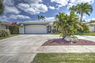 270 SE 3rd Avenue, Pompano Beach, FL 33060 - Photo 1