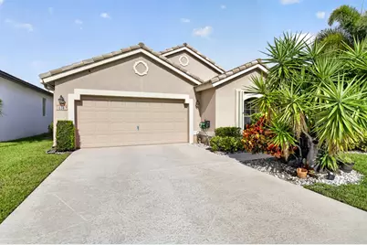 10387 Lexington Circle S, Boynton Beach, FL 33436 - Photo 1