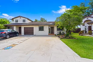 9909 SW 16th St, Pembroke Pines, FL 33025 - Photo 1