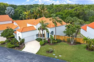 2596 La Cristal Cir, Palm Beach Gardens, FL 33410 - Photo 1