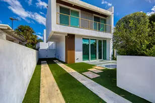 714 6th Ave N, Lake Worth, FL 33460 - Photo 1