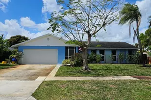 12157 Sycamore Ln, Wellington, FL 33414 - Photo 1