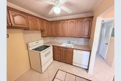 402 Markham S, Deerfield Beach, FL 33442 - Photo 1