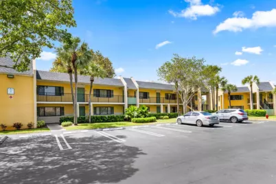 507 Meadows Circle, Boynton Beach, FL 33436 - Photo 1