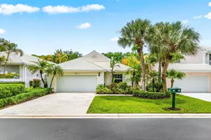 25 Wyndham Ln, Palm Beach Gardens, FL 33418 - Photo 1