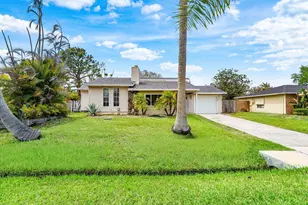 2599 SE Grand Dr, Port Saint Lucie, FL 34952 - Photo 1