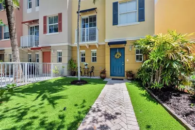 538 NE 7th Avenue #1, Fort Lauderdale, FL 33301 - Photo 1