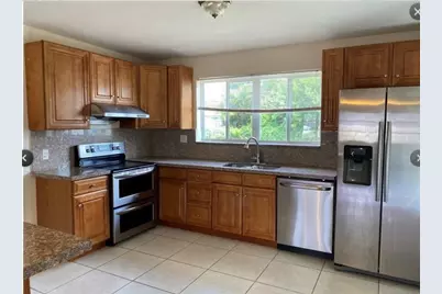 7821 NW 14th Street, Pembroke Pines, FL 33024 - Photo 1
