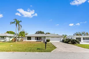 571 SE Anchor Ln, Port Saint Lucie, FL 34983 - Photo 1