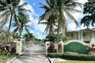 2660 NE 8th Ave, Wilton Manors, FL 33334 - Photo 1