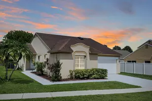 22561 Middletown Dr, Boca Raton, FL 33428 - Photo 1