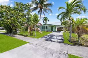 160 NE 60th St, Oakland Park, FL 33334 - Photo 1