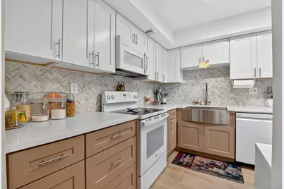 3050 Presidential Way #106, West Palm Beach, FL 33401 - Photo 1